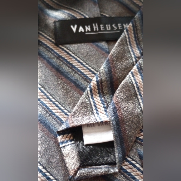 Designer and Vintage Tie Collection. SIX FOR ONE BUNDLE. Black Tones. - Picture 10 of 11